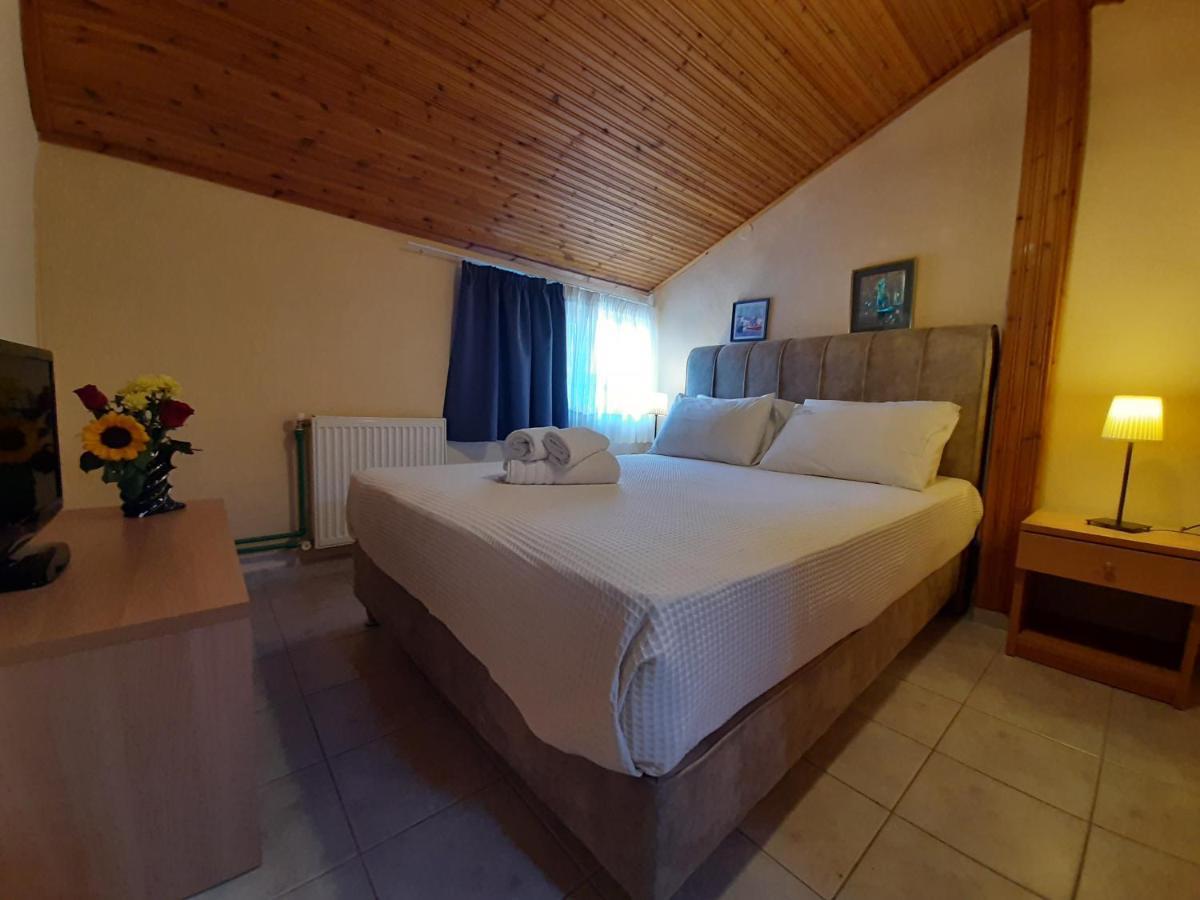 Hotel Flesvos Pefkochori Eksteriør bilde